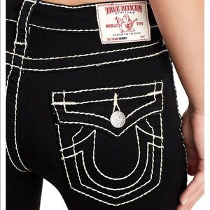 True Religion Size 23, Super Skinny, Halle Big T